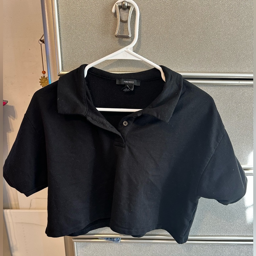 Forever 21 cropped black polo top